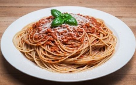 Spaghetti - Popular Italian Pasta Dish
