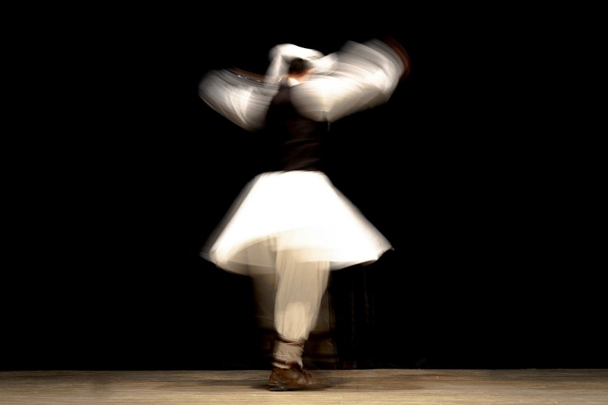 The distinctive folk dances in different cultures