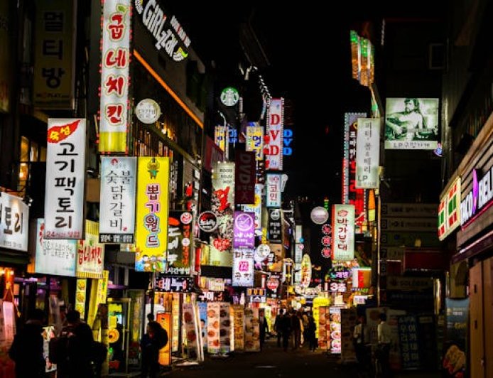 Distinctive social customs in South Korea
