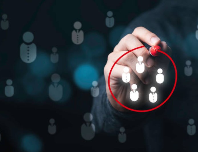 Determine the target audience for marketing campaigns
